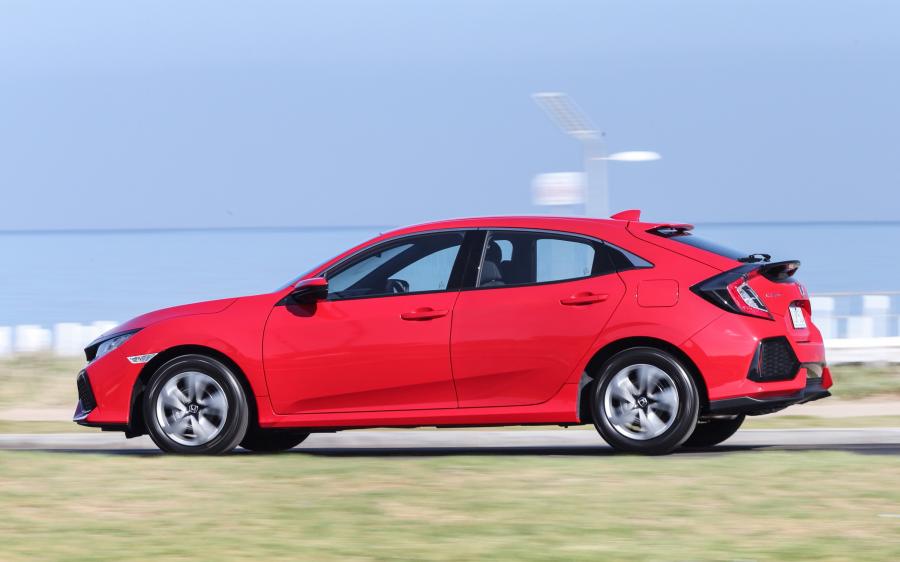  Honda Civic VTi Hatchback 2017 года  (AU) (фото 32 из 40)
